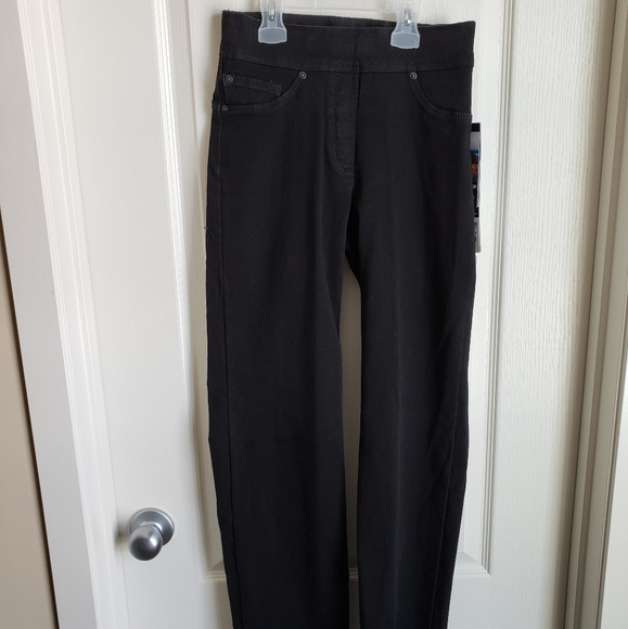 Brand New Nygard Luxe Denim Slims - Picture 6 of 16